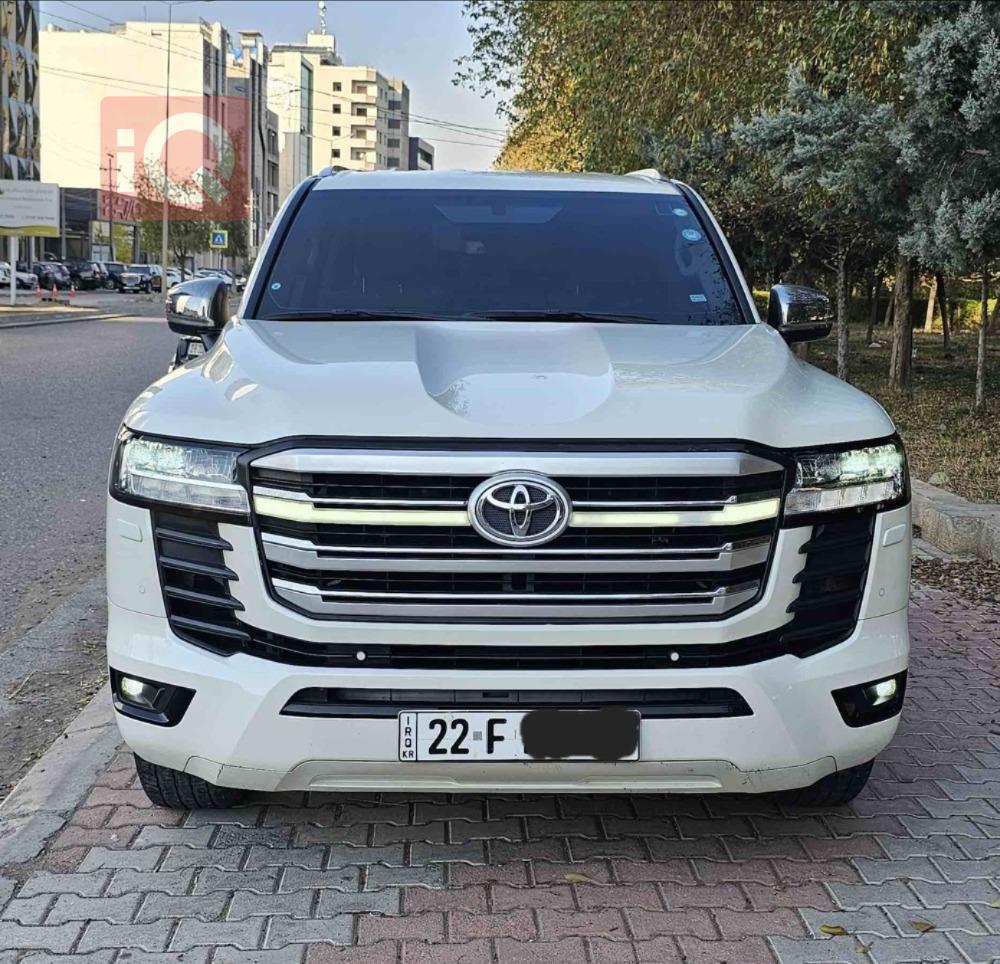 تويوتا لاندكروزر